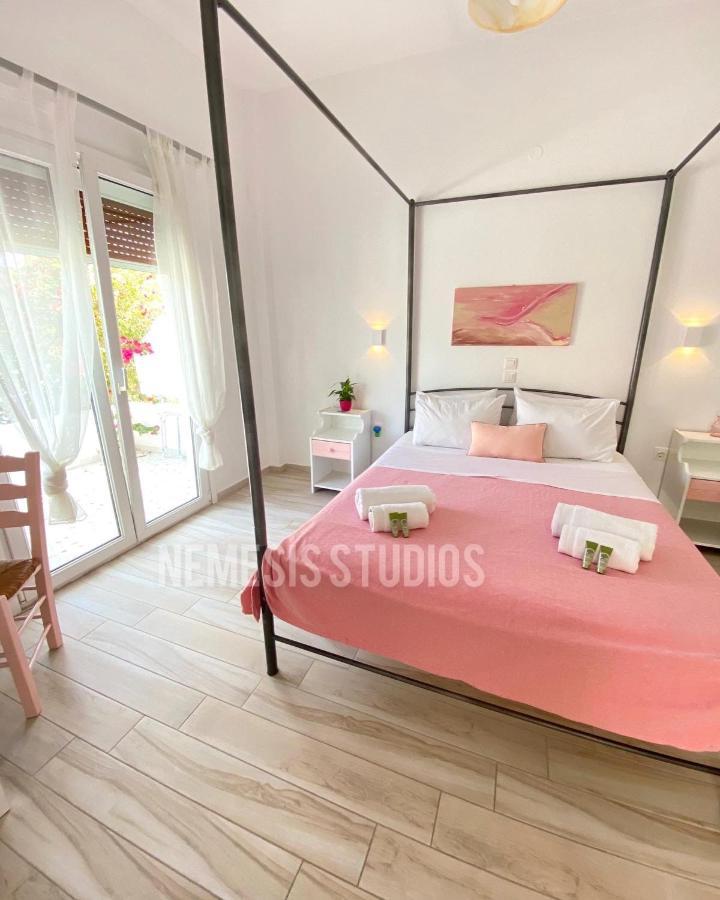 Nemesis Studios Aegina ภายนอก รูปภาพ